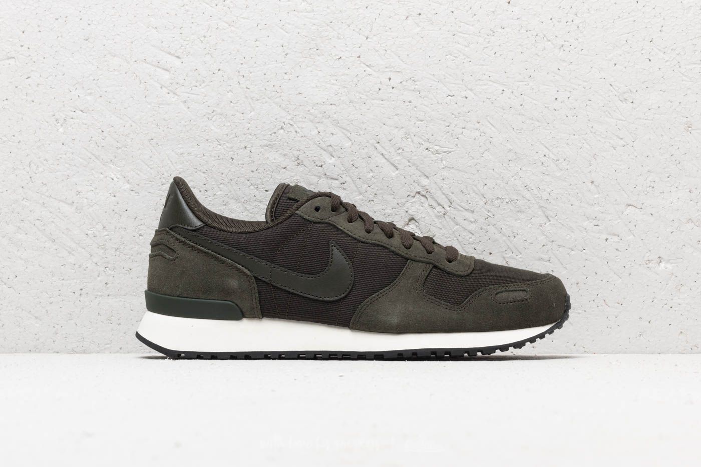 Men s shoes Nike Air Vortex Leather Sequoia Sequoia Sail Black