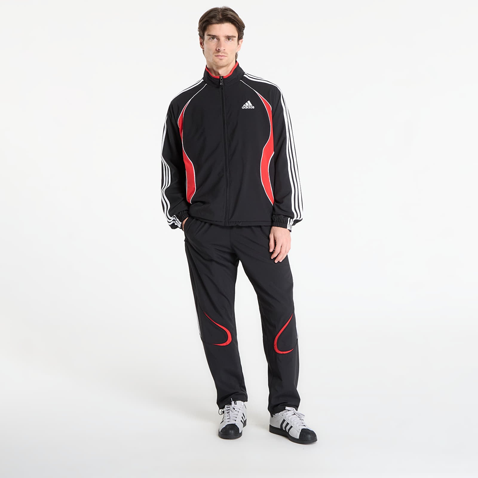 Vyriškos striukės adidas Teamgeist Tt Black/ Better Scarlet