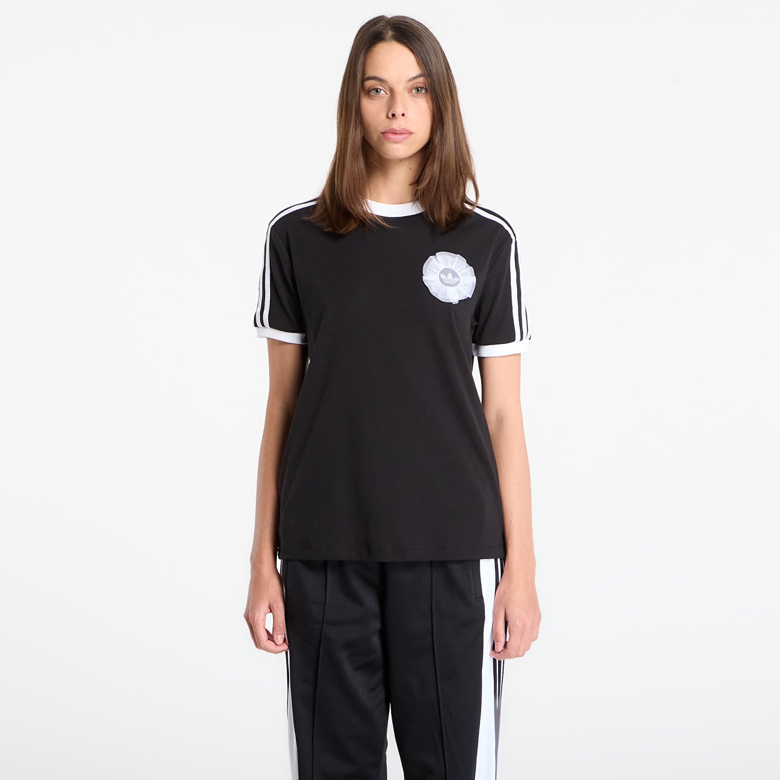 Dames T-shirts adidas Branding Ss Tee Black