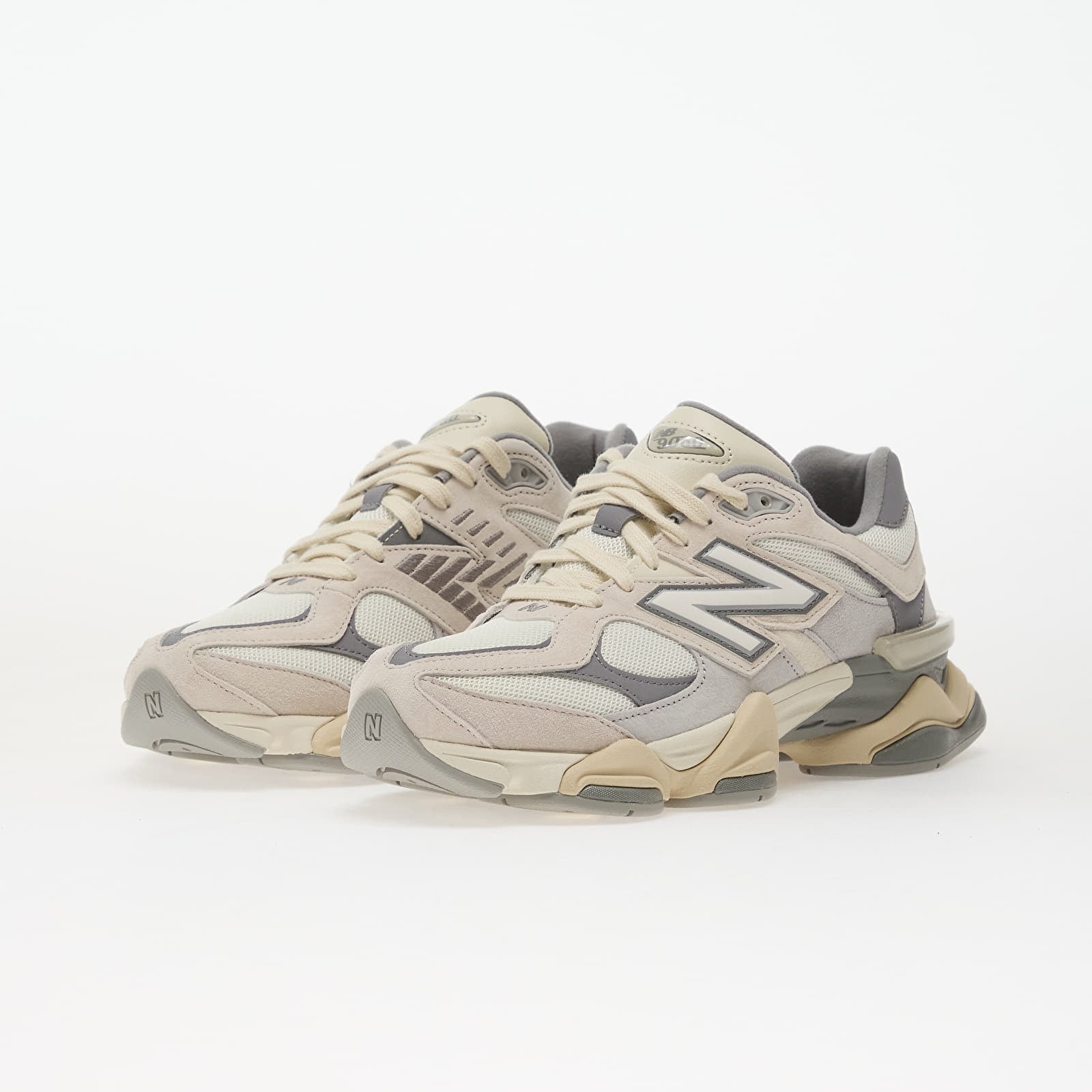 Pánske tenisky a topánky New Balance 9060 Beige/ Sea Salt