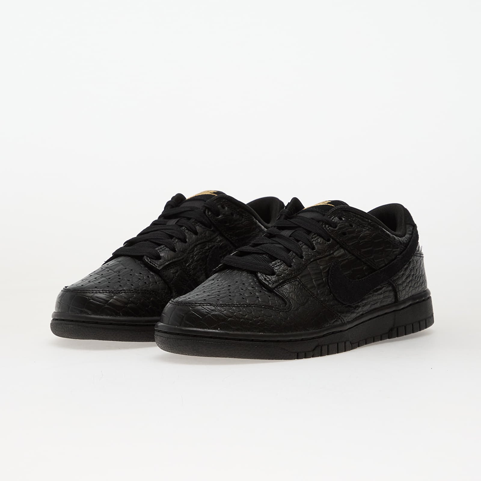 Chaussures et baskets femme Nike Dunk Low Black/ Black-Metallic Gold-Off Noir