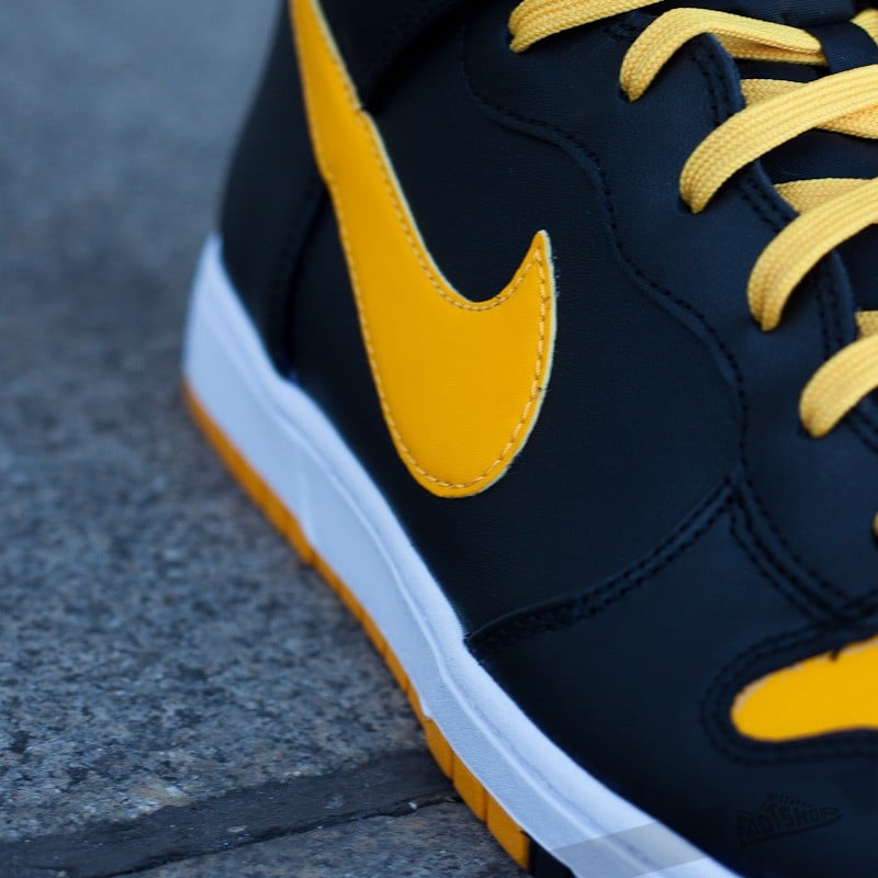 Men's shoes Nike Dunk CMFT University Gold/Black-White