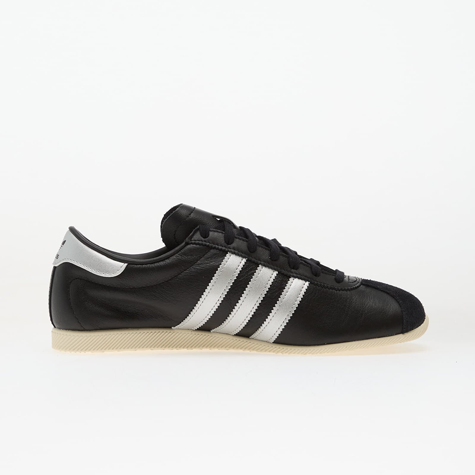 Sko til kvinder adidas Paris W Core Black/ Silver Metallic/ Crew White