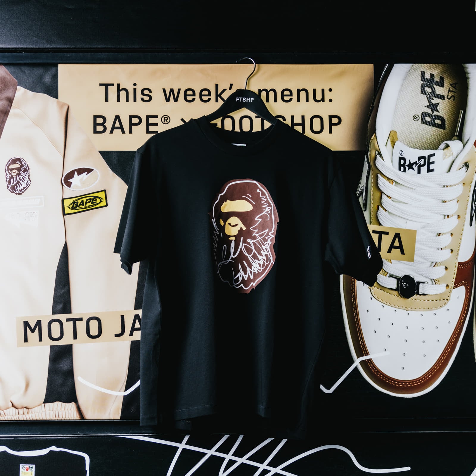 T-shirts BAPE® x FOOTSHOP - Scribble Ape Tee Black