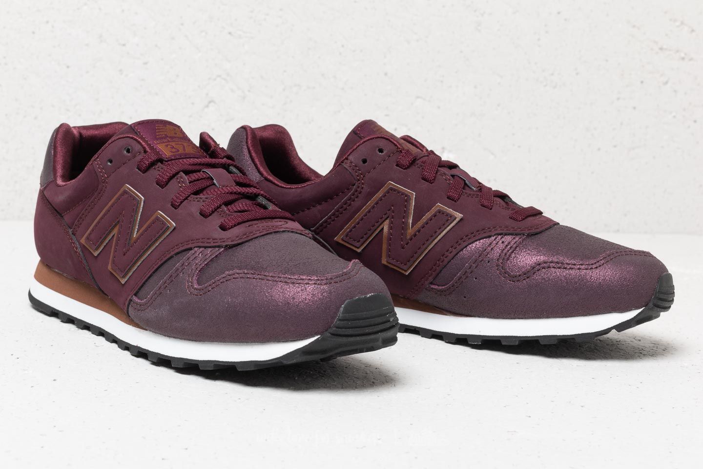 Burgundy new balance 373 store