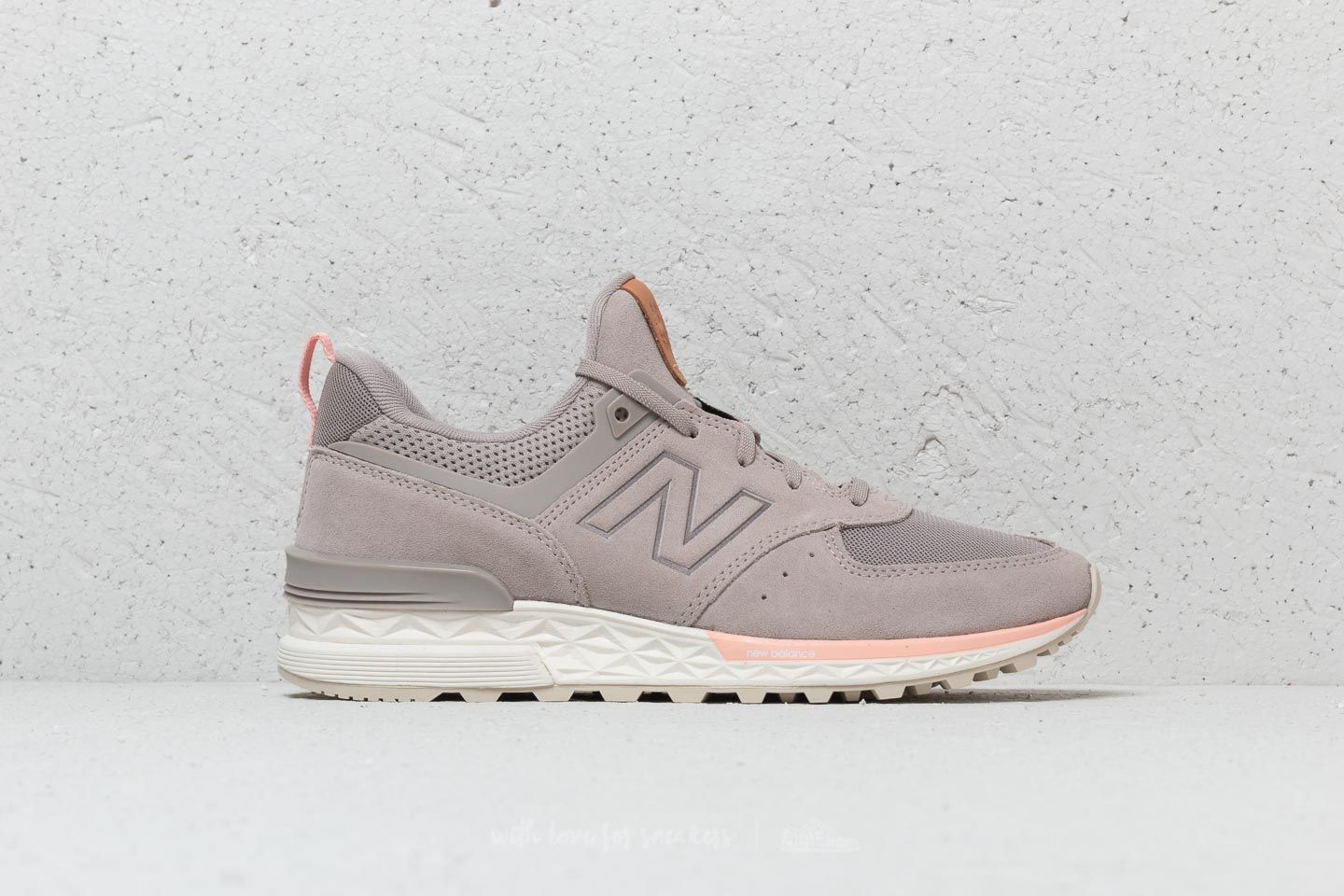 Naiste jalatsid New Balance 574 Light Brown