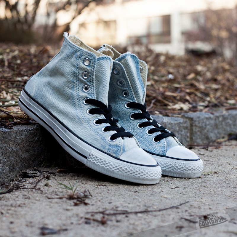 Baby blue converse mens sale