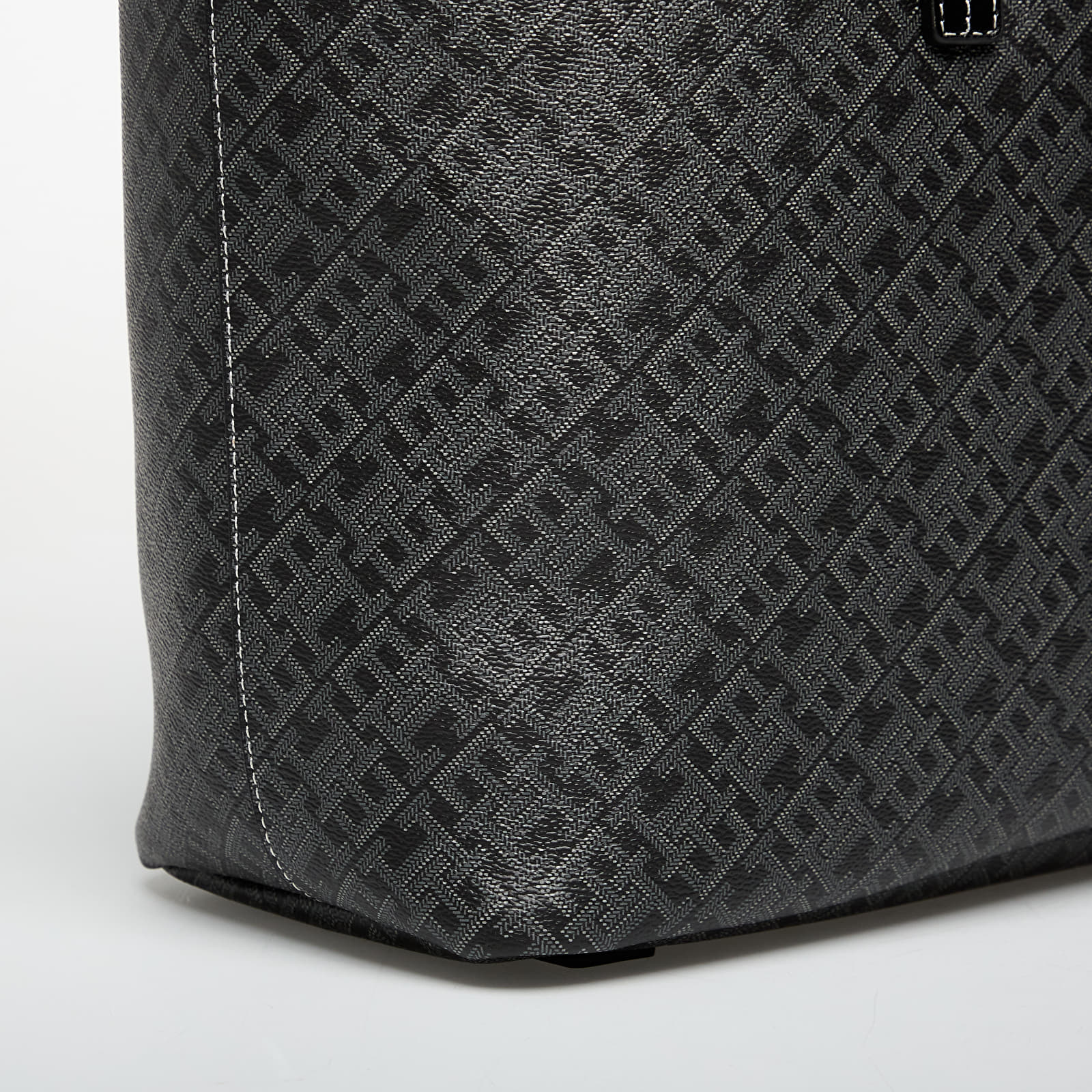 Moške torbe za na ramo Tommy Hilfiger Th Monoplay Leather Tote Black