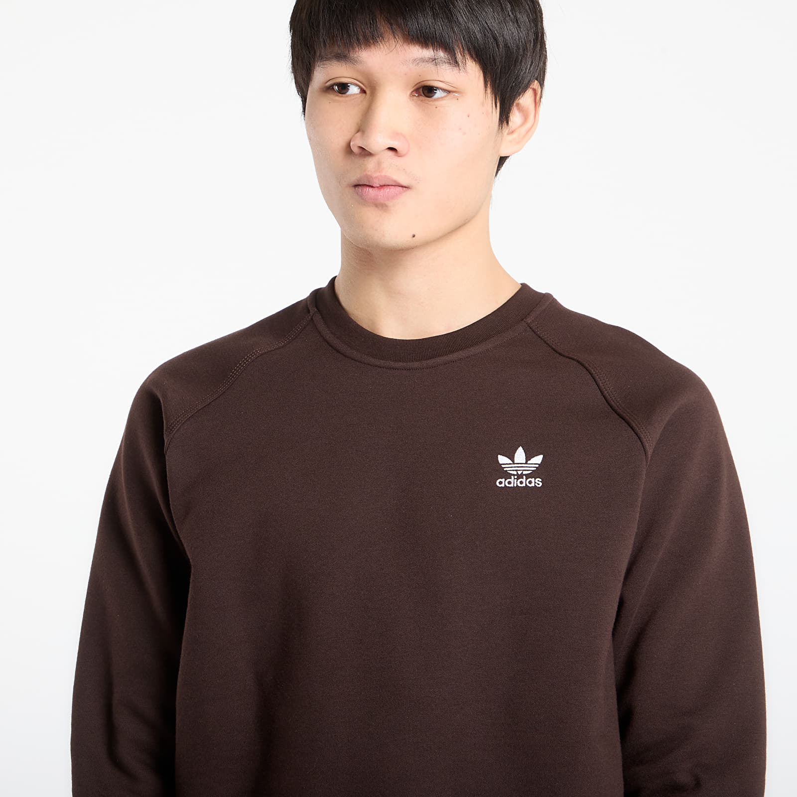 Sweatjacken und Sweatshirts adidas Ess Crew Auco