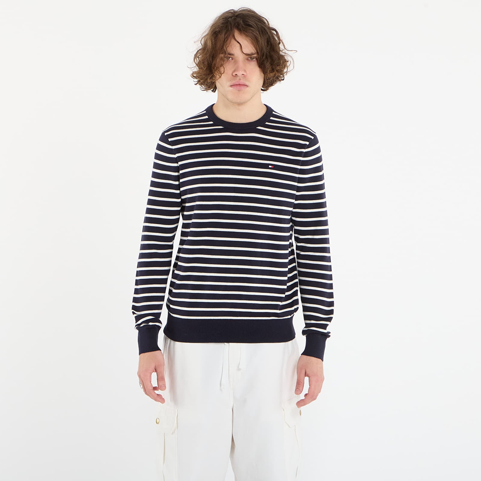 Pullover für Männer Tommy Hilfiger Essential Ssnl Cotton Crew Neck Desert Sky/ Ivory