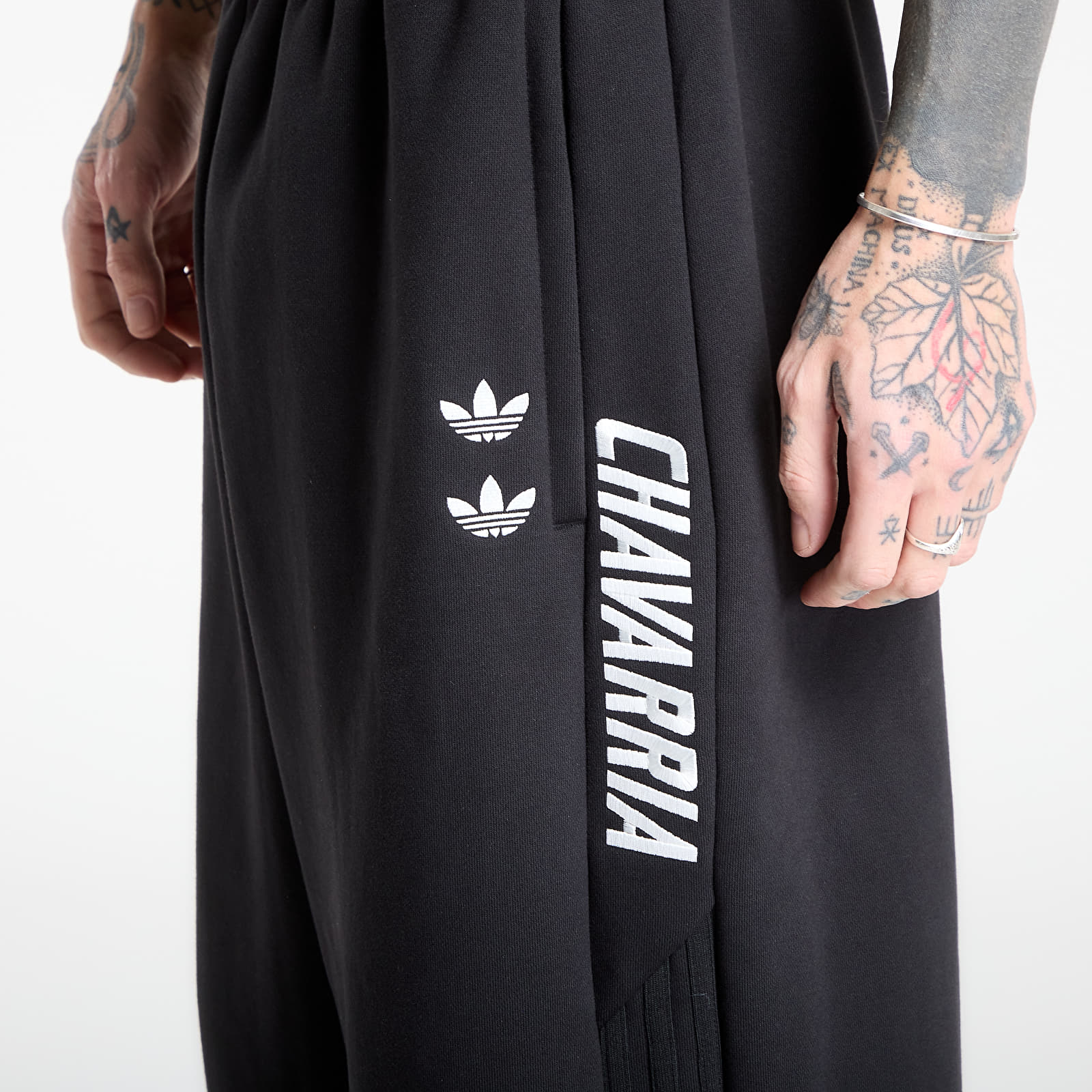 Kelnės adidas x Willy Chavarria Heavy Sweat Black