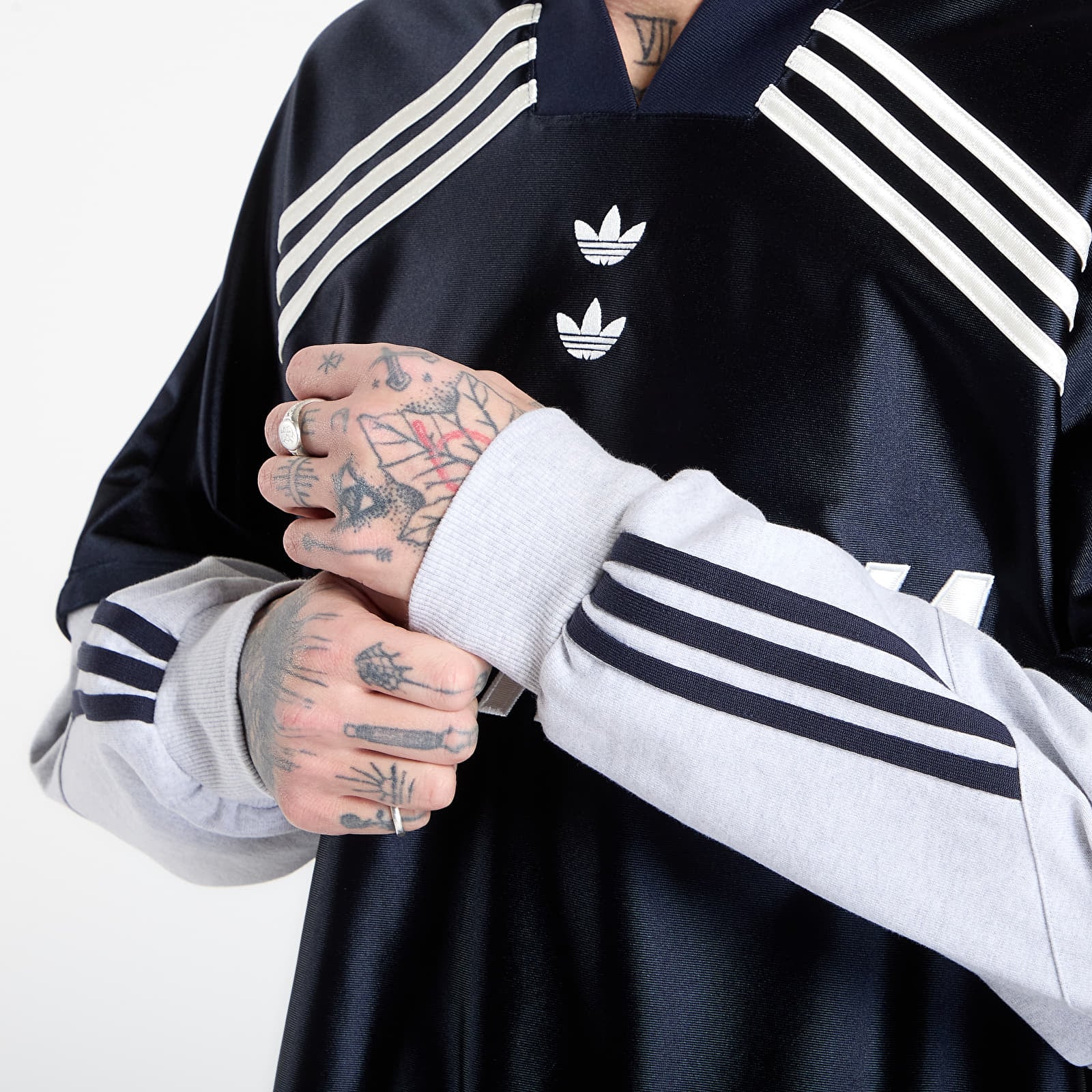 Puloverji adidas x Willy Chavarria Dazzle Ls Je Legend Ink/ Light Grey Heather