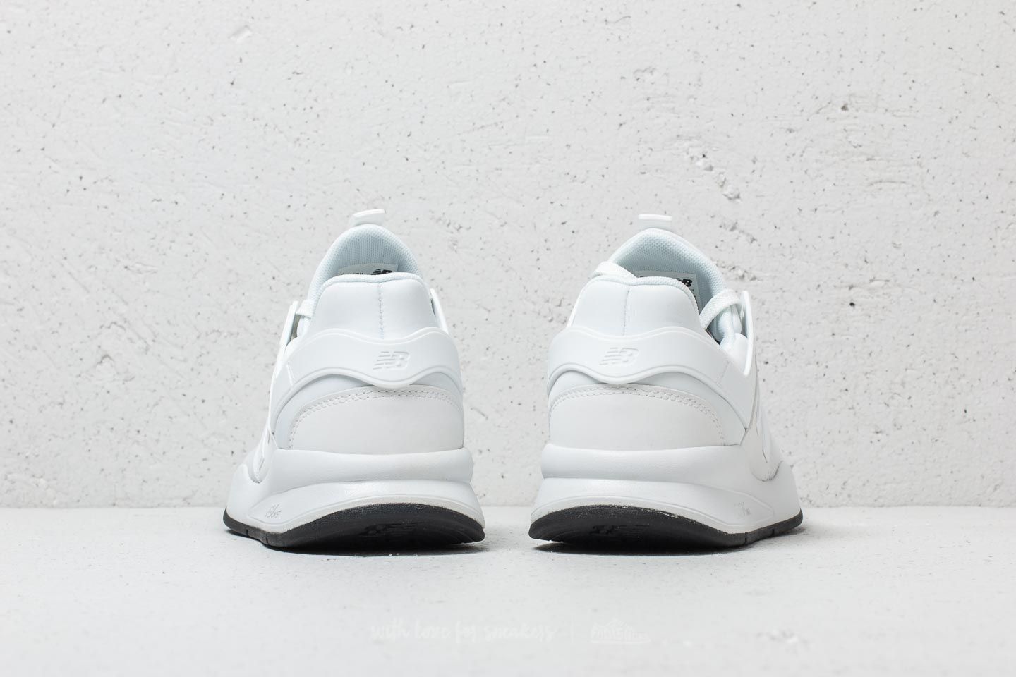 Herren Sneaker und Schuhe New Balance 247 White/ Black