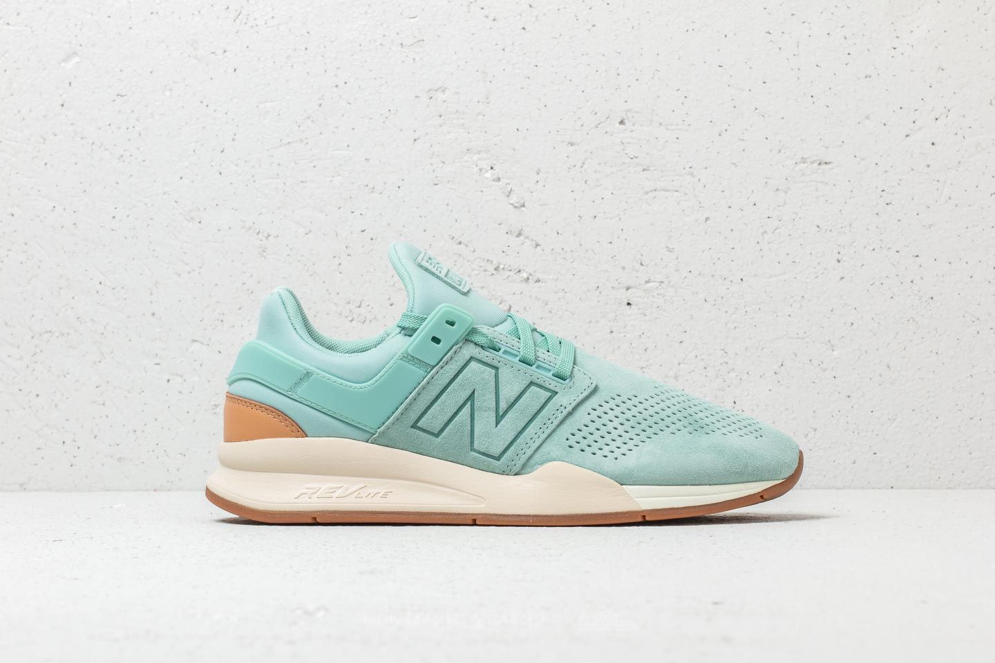 Chaussures et baskets homme New Balance 247 Green White Footshop
