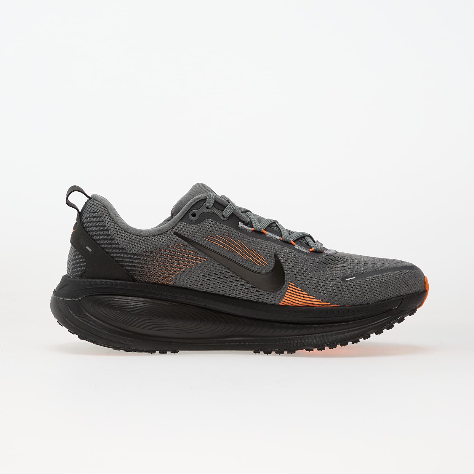 Skor för män Nike Vomero 18 Smoke Grey/ Black-Total Orange