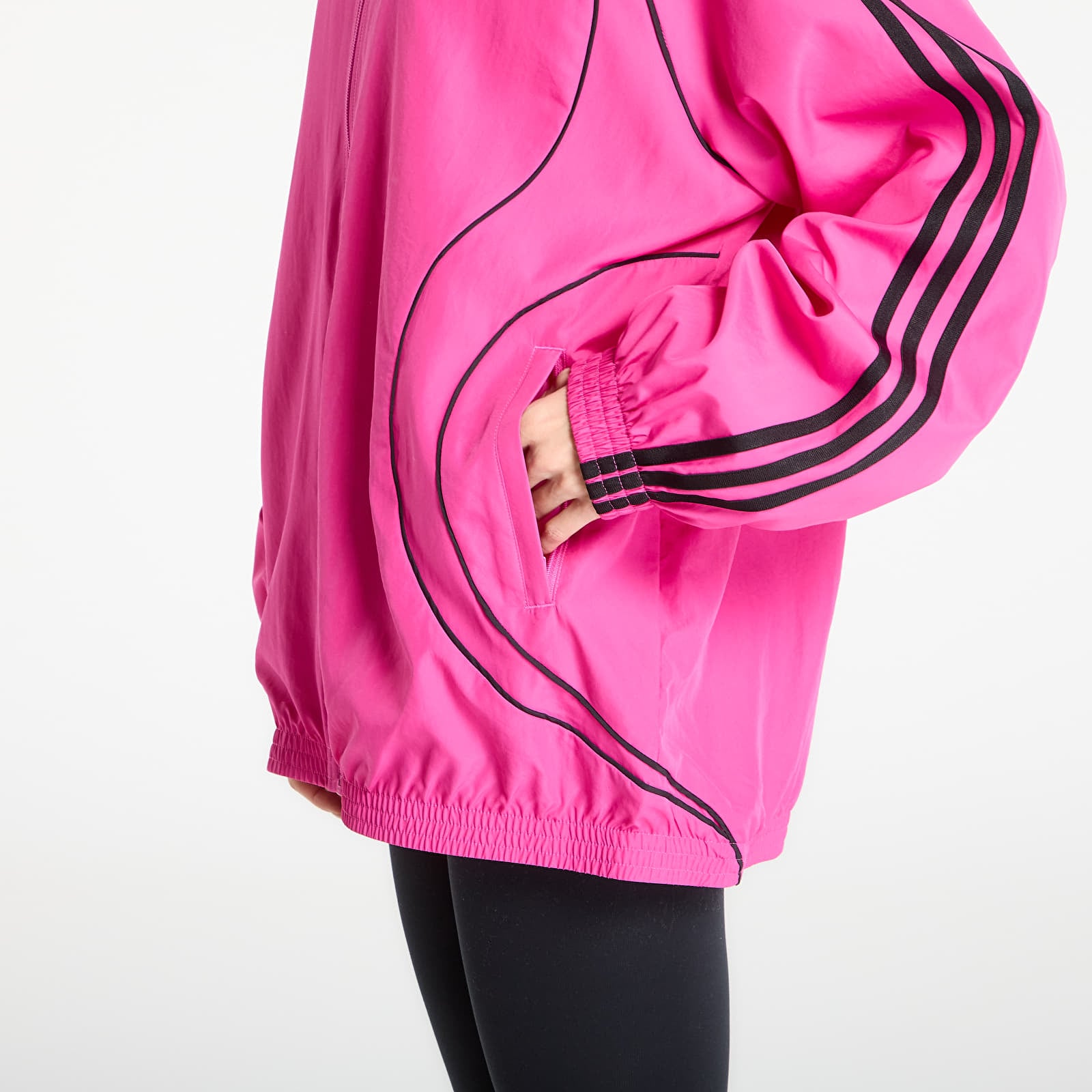 Jackets adidas Teamgeist Adicolor Oversized Woven Track Top Semi Lucid Fuchsia/ Better Scarlet/ Off White