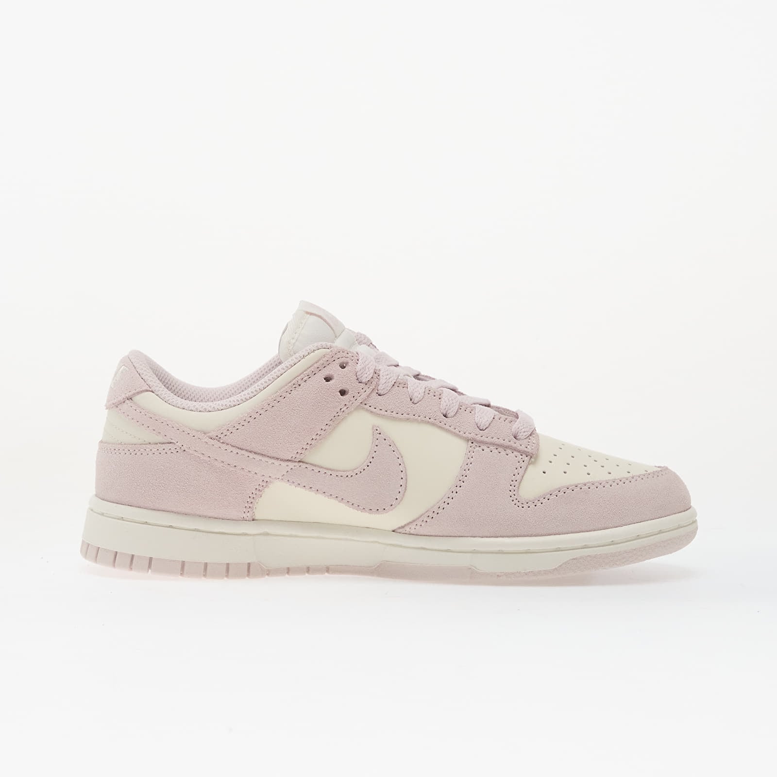 Γυναικεία παπούτσια Nike W Dunk Low Sail/ Pearl Pink-White-Mtlc Gold