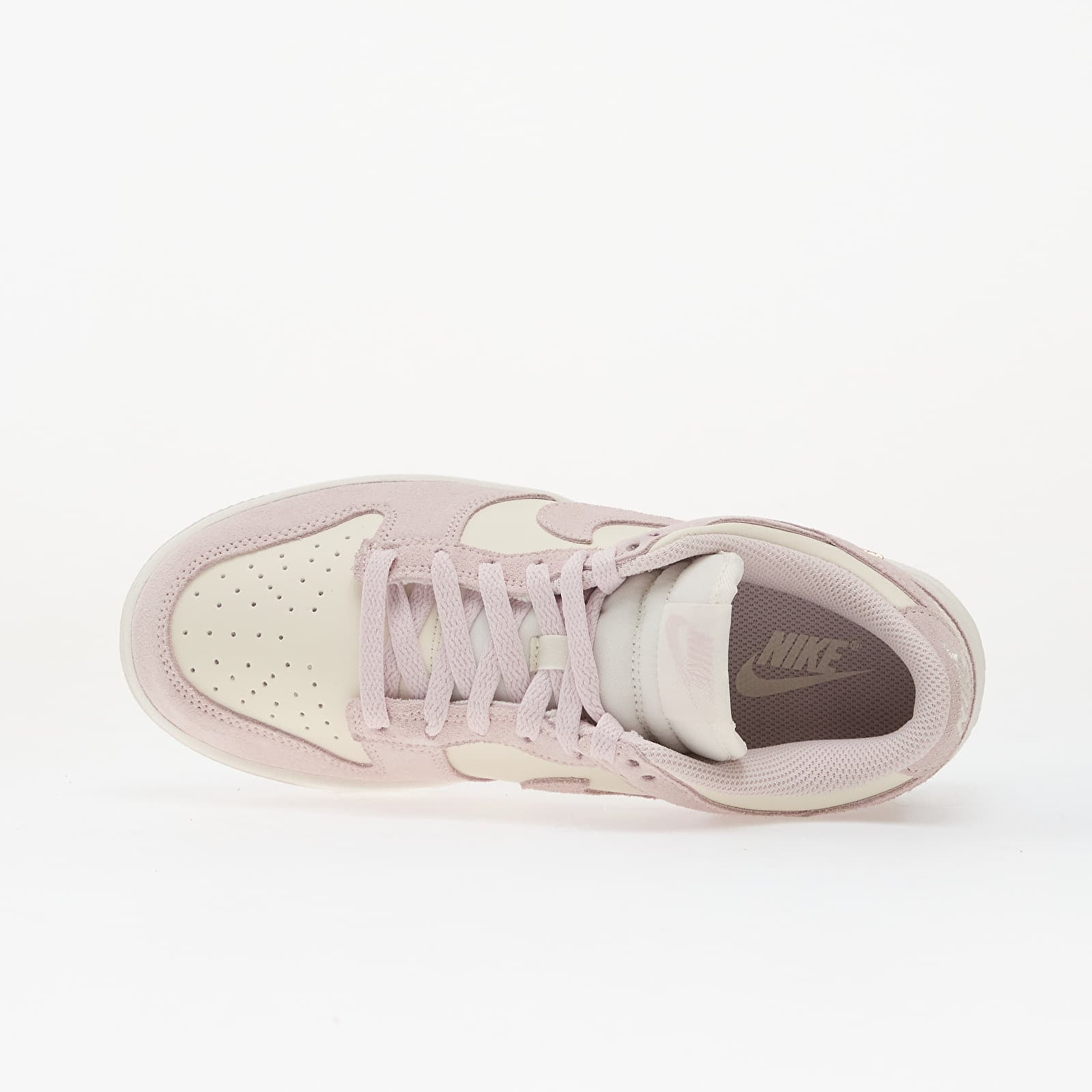 Γυναικεία παπούτσια Nike W Dunk Low Sail/ Pearl Pink-White-Mtlc Gold