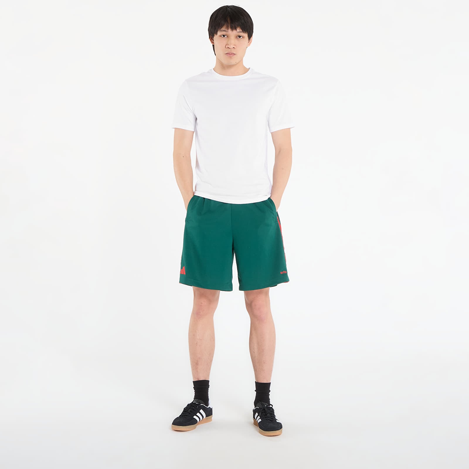 Shortsit adidas x Arte Shorts Collegiate Green