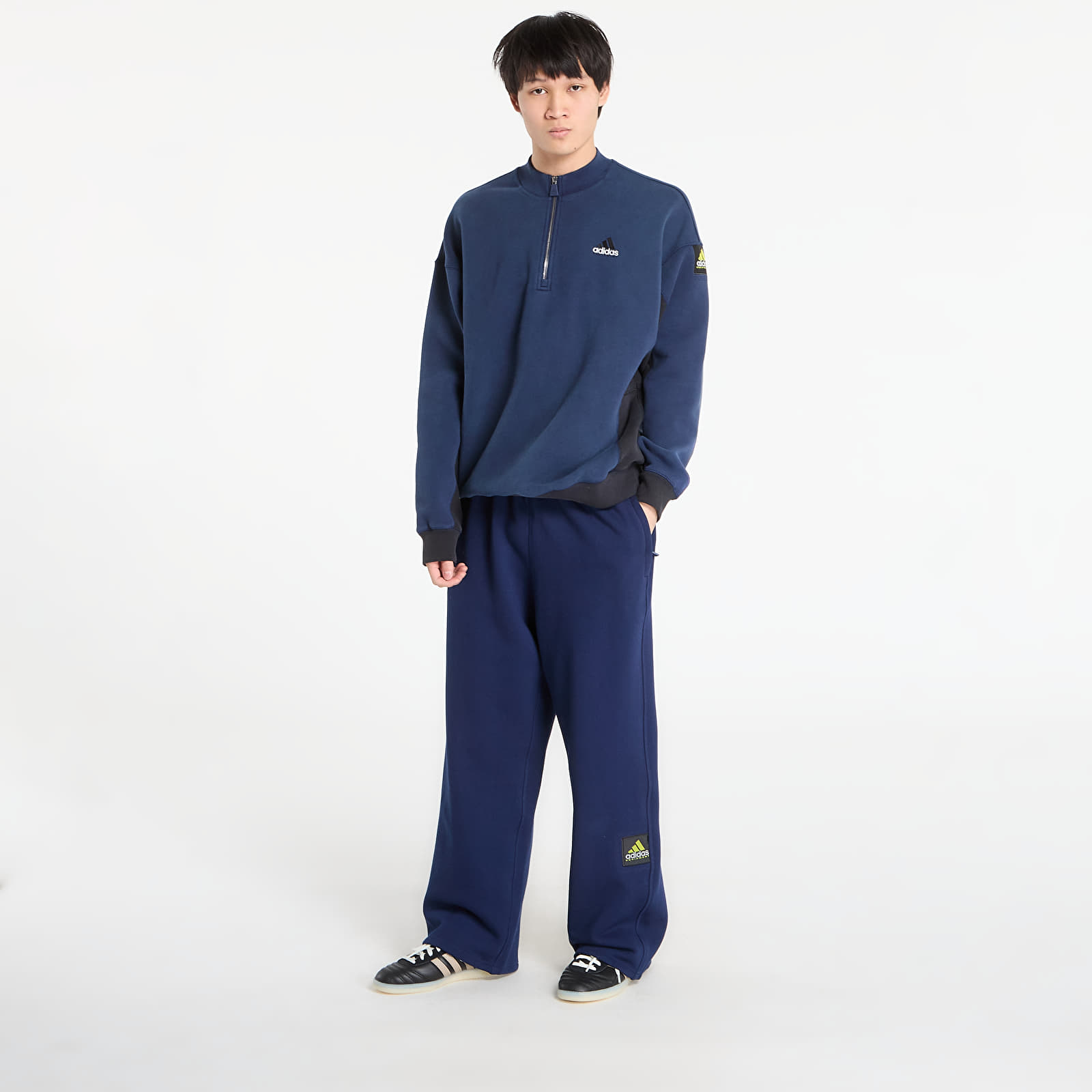 Pantaloni della tuta adidas Equipment Sweatpant Night Indigo