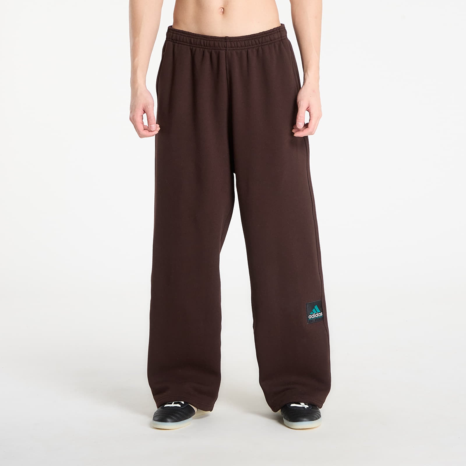 Pantaloni de trening adidas Equipment Sweatpant Auco M