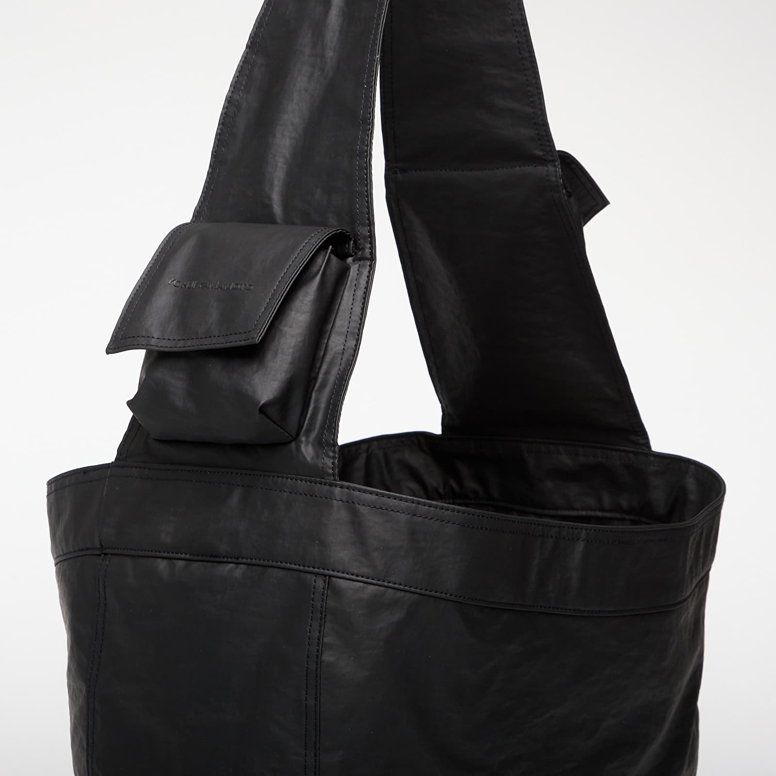 Crossbody-väskor Y-3 Newspaper Bag L Black