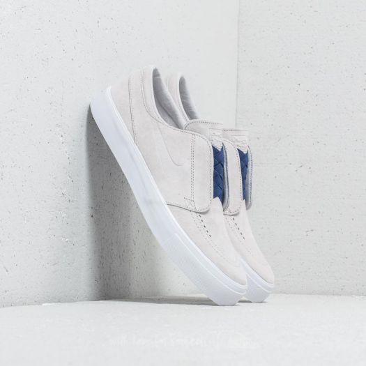 Nike janoski ht slip on sale on