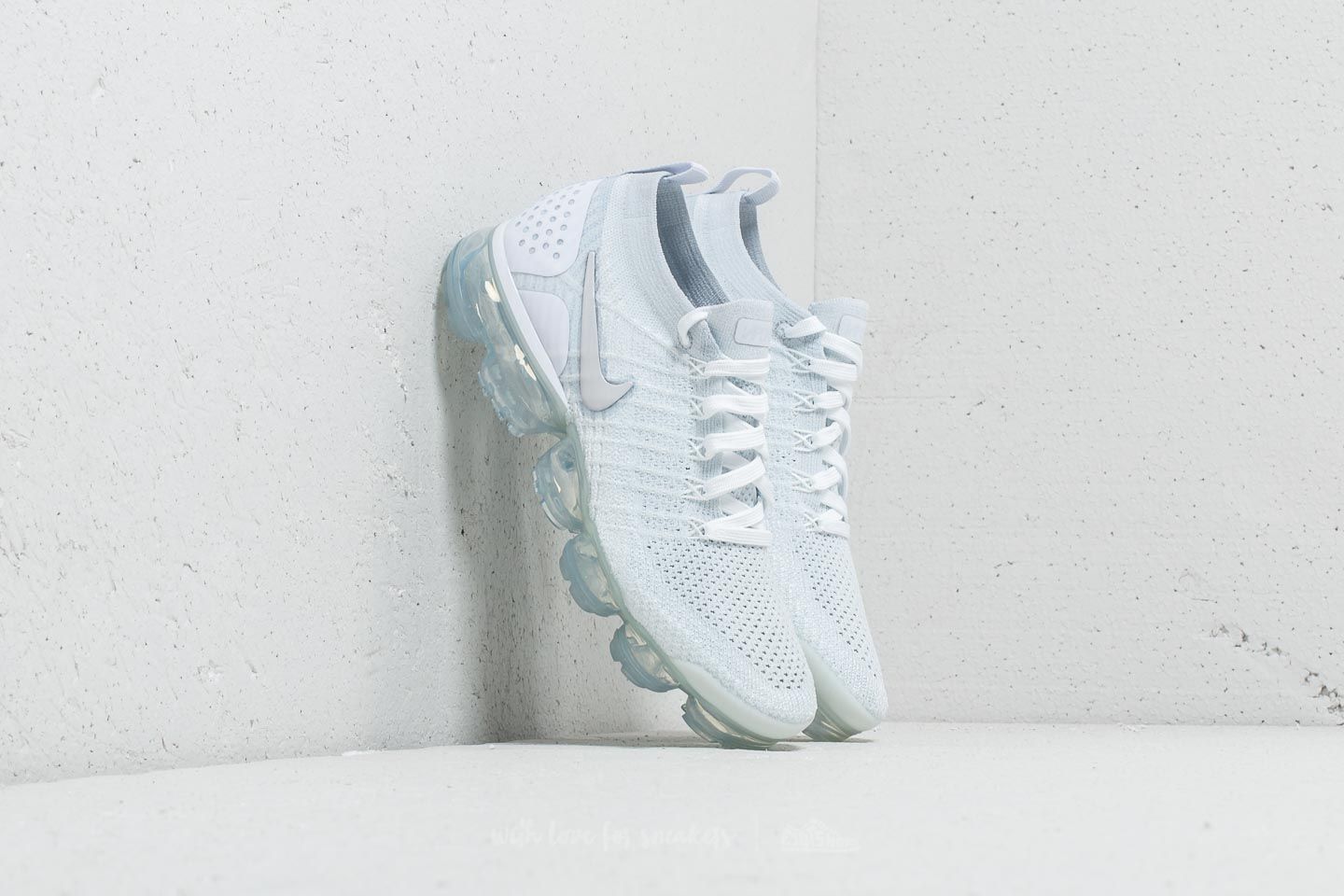 Nike vapormax flyknit 2 white vast grey online