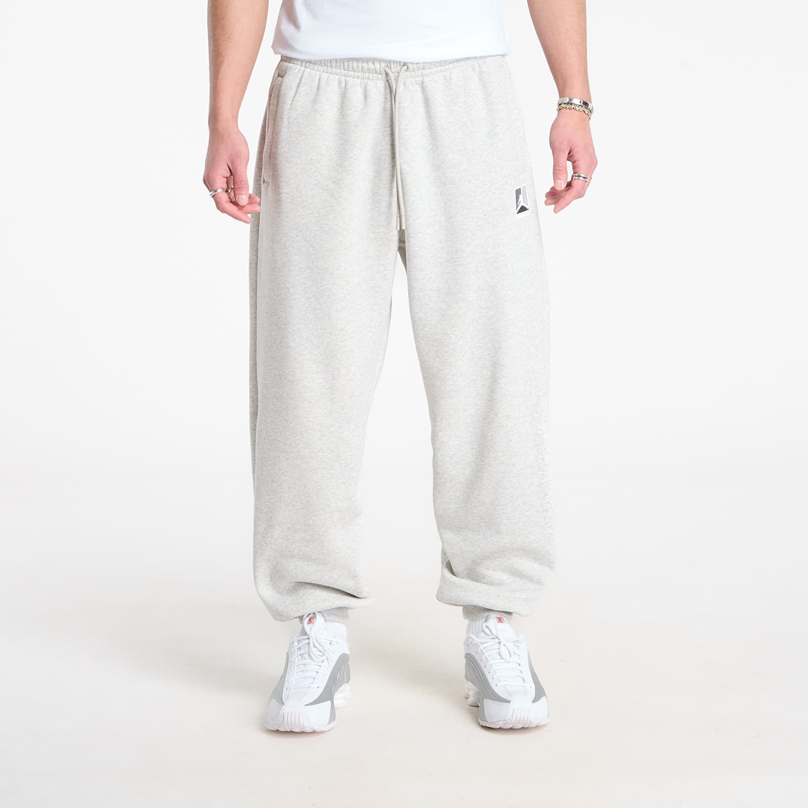 Pantaloni de trening Jordan Brooklyn Fleece Mens Pants Grey Heather/ Pale Grey/ White XS