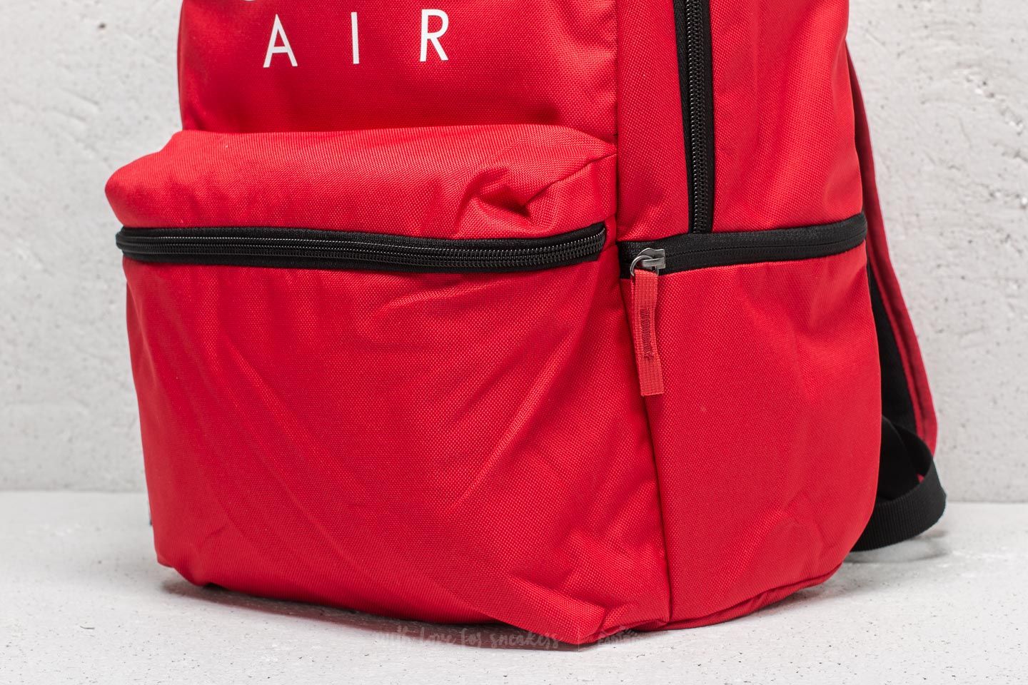 nike air bag red