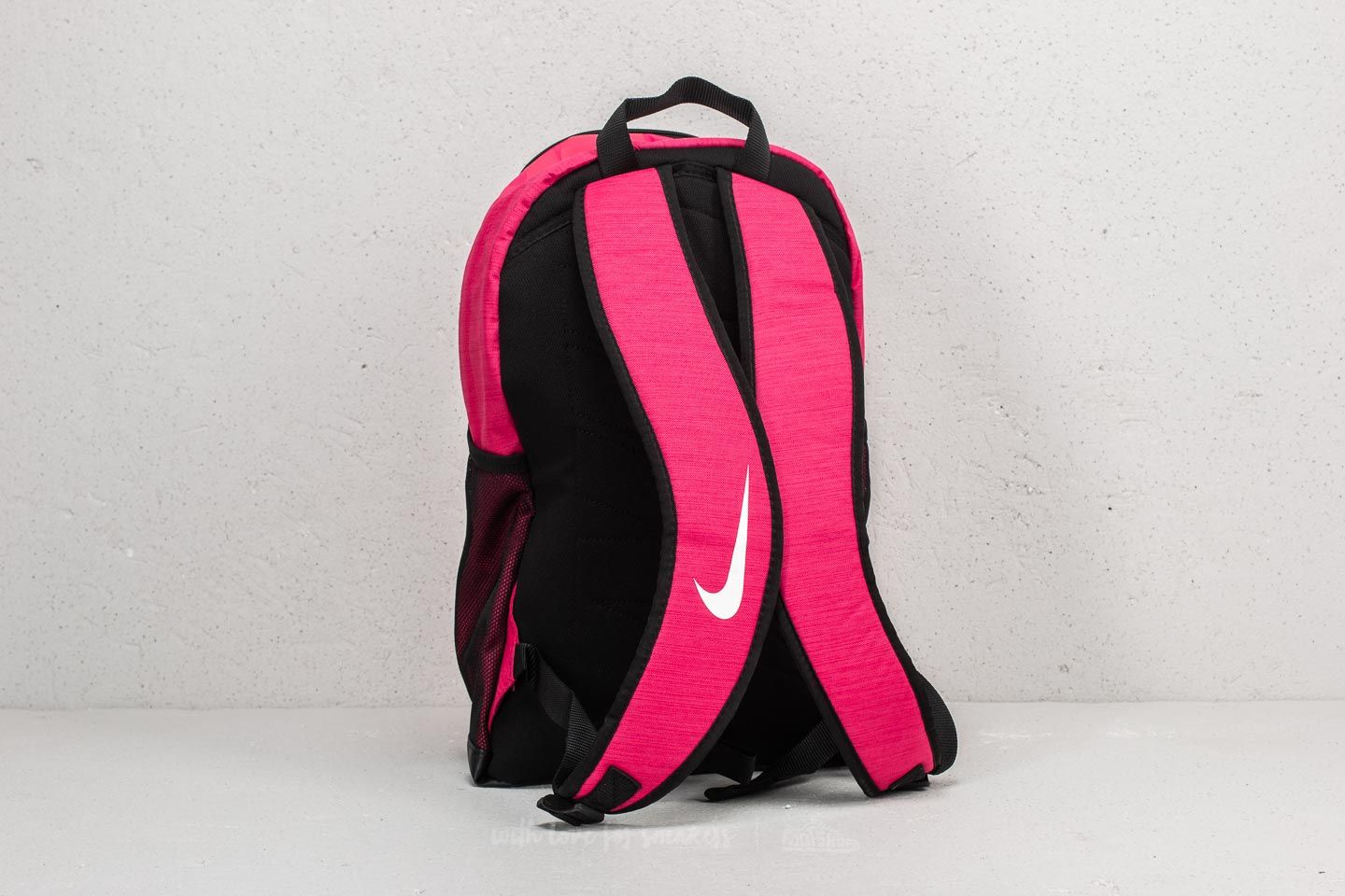 Nahrbtniki  Nike Brasilia M Backpack Pink/ Black/ White
