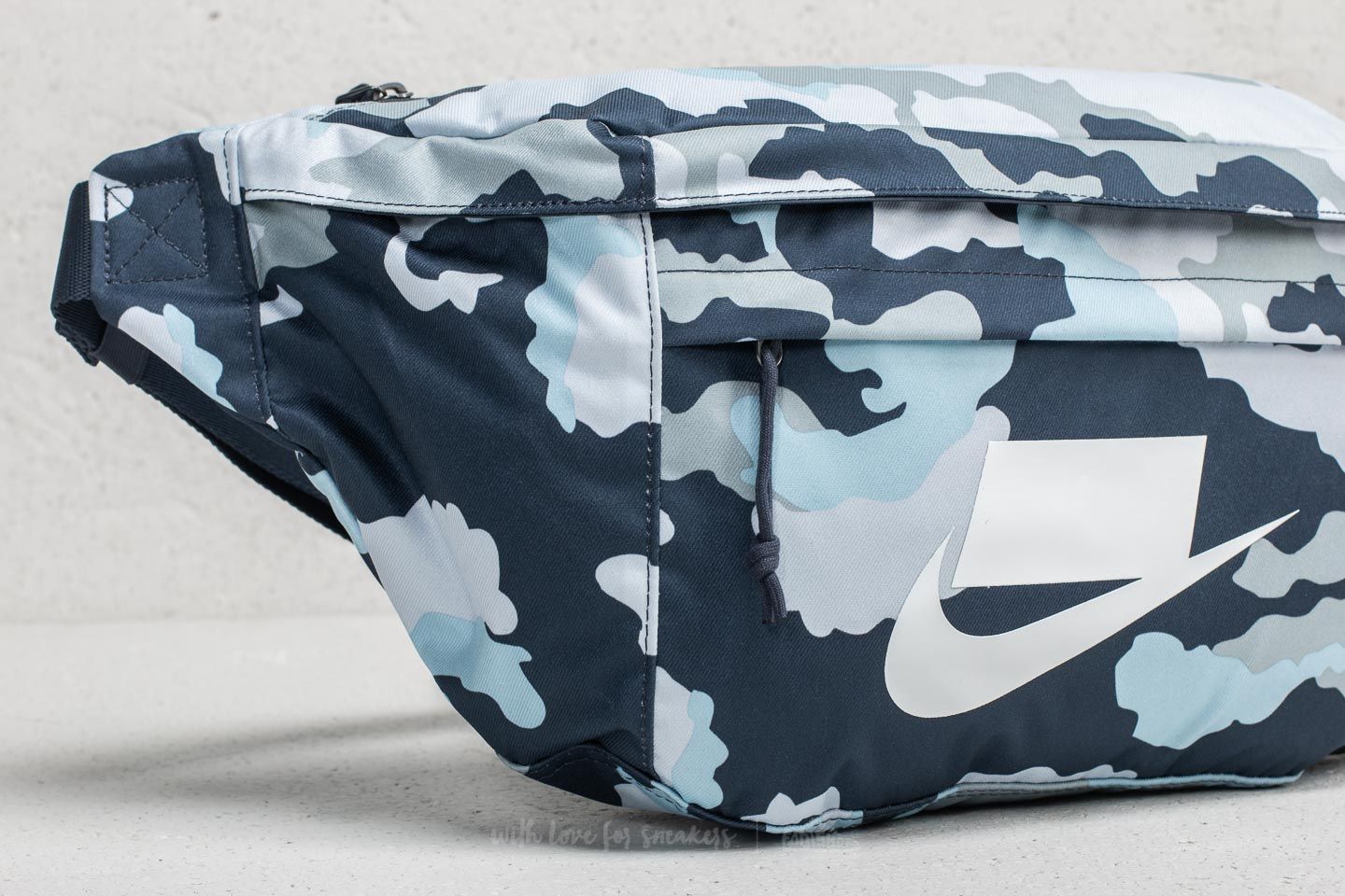 Riñoneras Nike Tech Hip Pack Thunder Blue/ Thunder Blue/ White