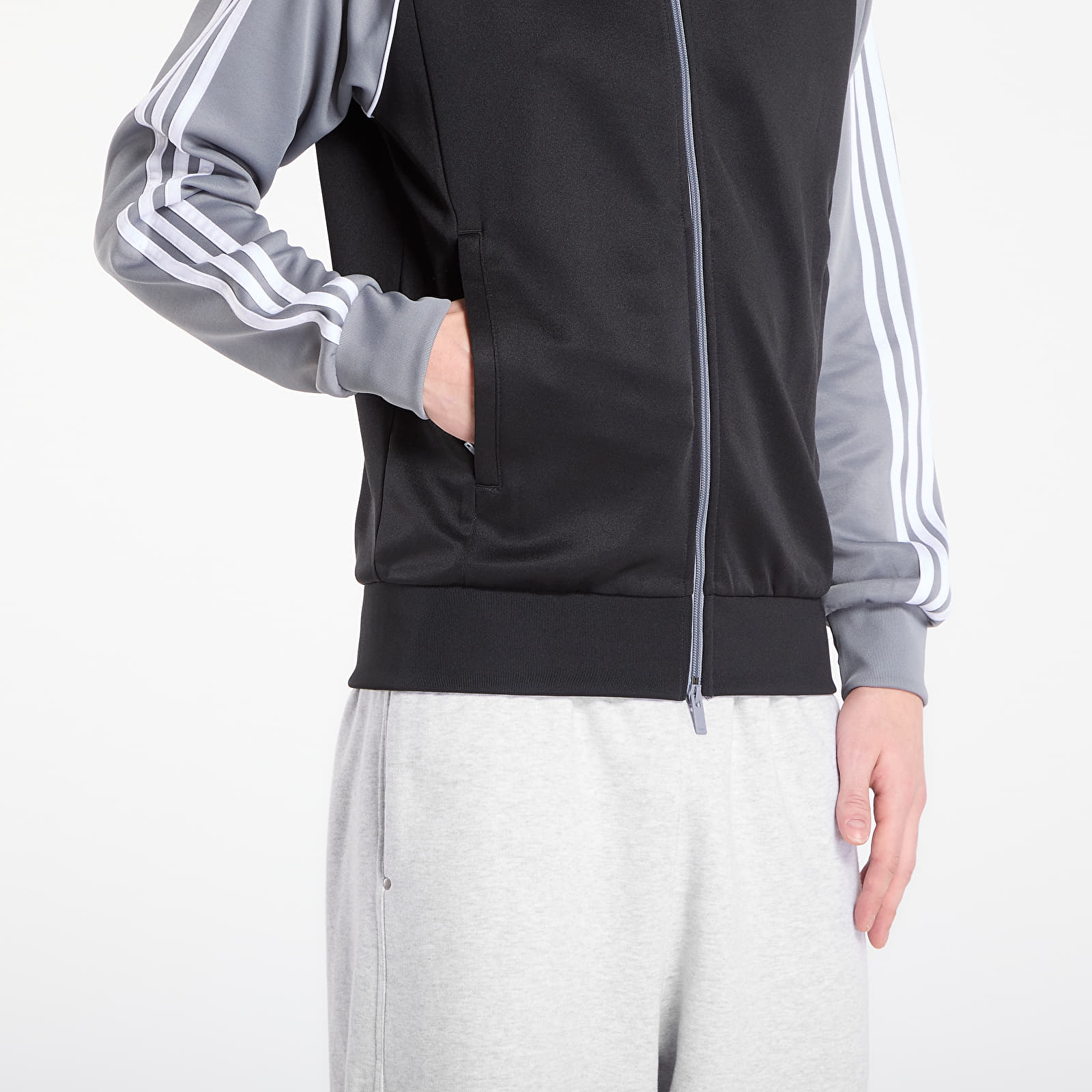 Sweatjacken und Sweatshirts adidas Sst Tt Black/ Grey/ White