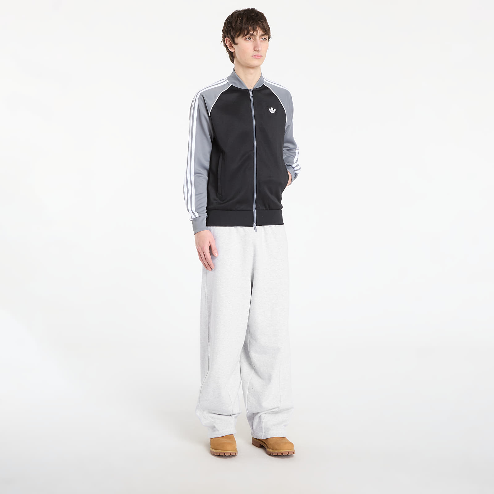 Sweatjacken und Sweatshirts adidas Sst Tt Black/ Grey/ White