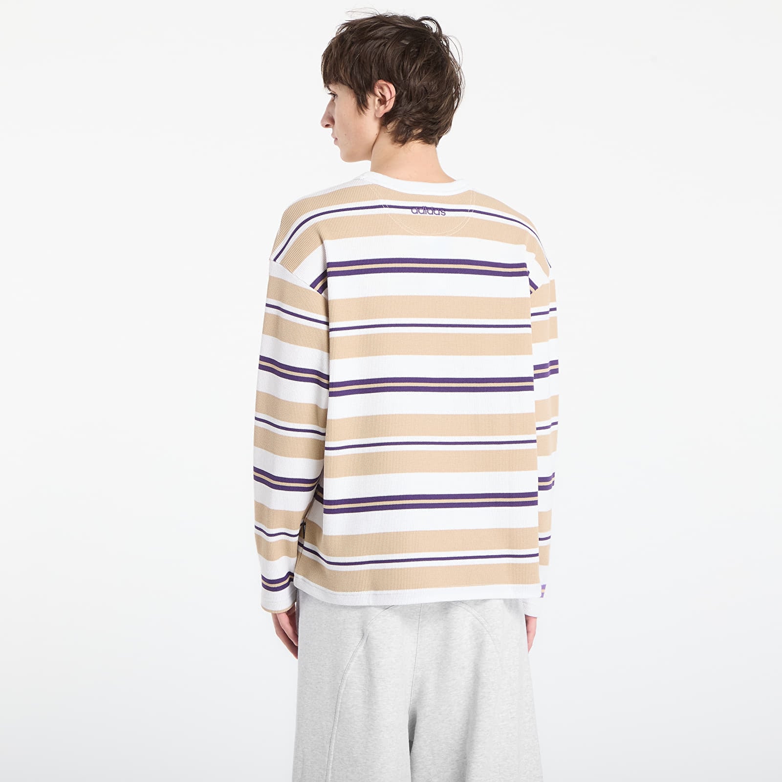 T-shirts adidas Graphic Ls Tee Core White