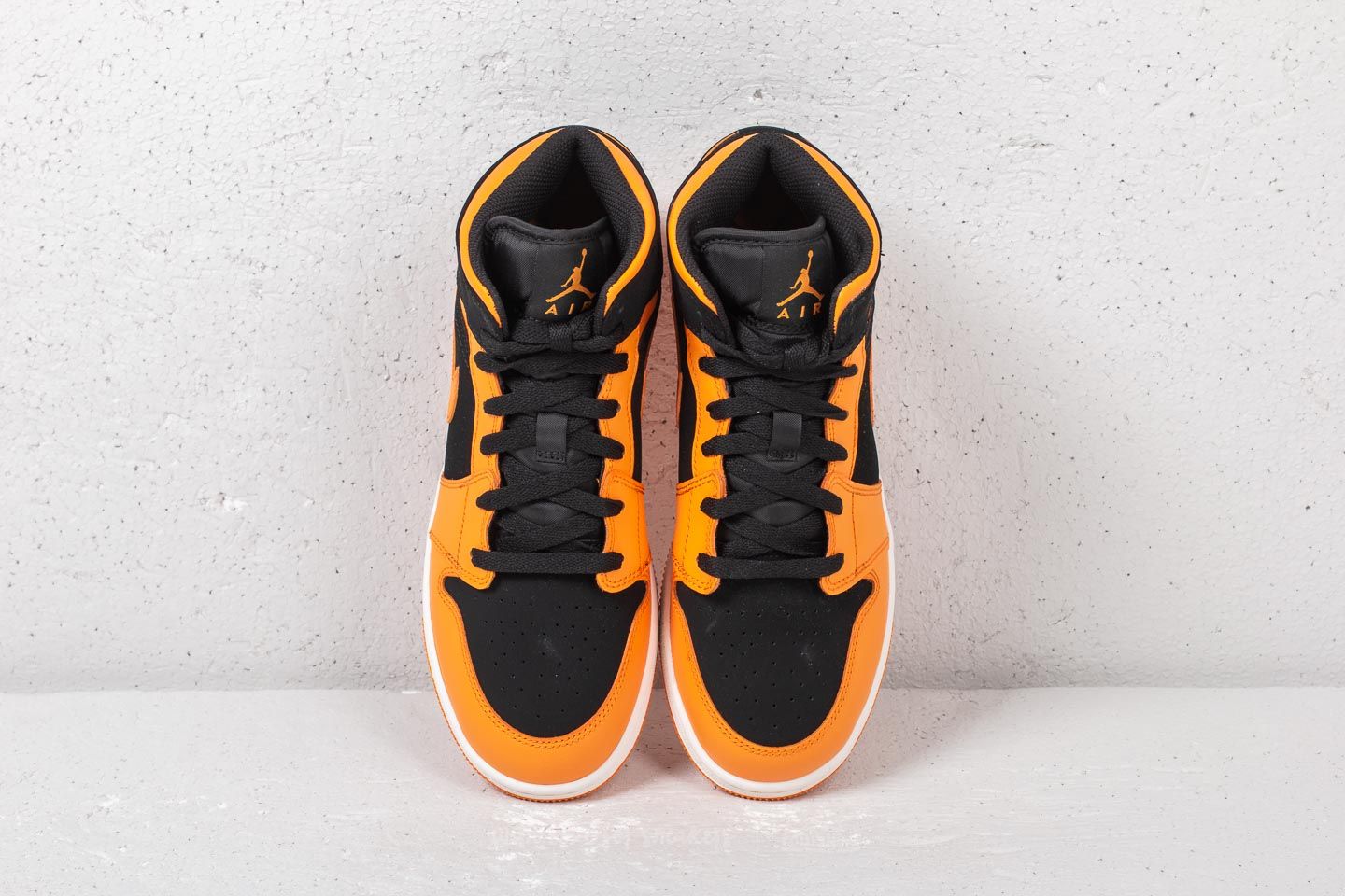 Women's shoes Air Jordan 1 Mid (GS) Black/ Orange Peel-Sail
