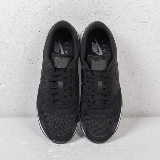 Nike air vrtx black hot sale