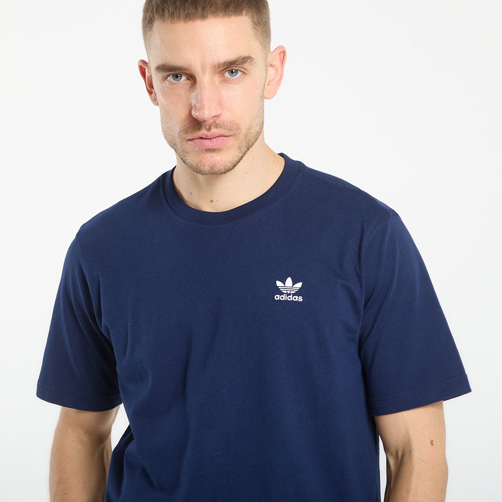 Moške majice  adidas Trefoil Essentials Tee Night Indigo/ Off White