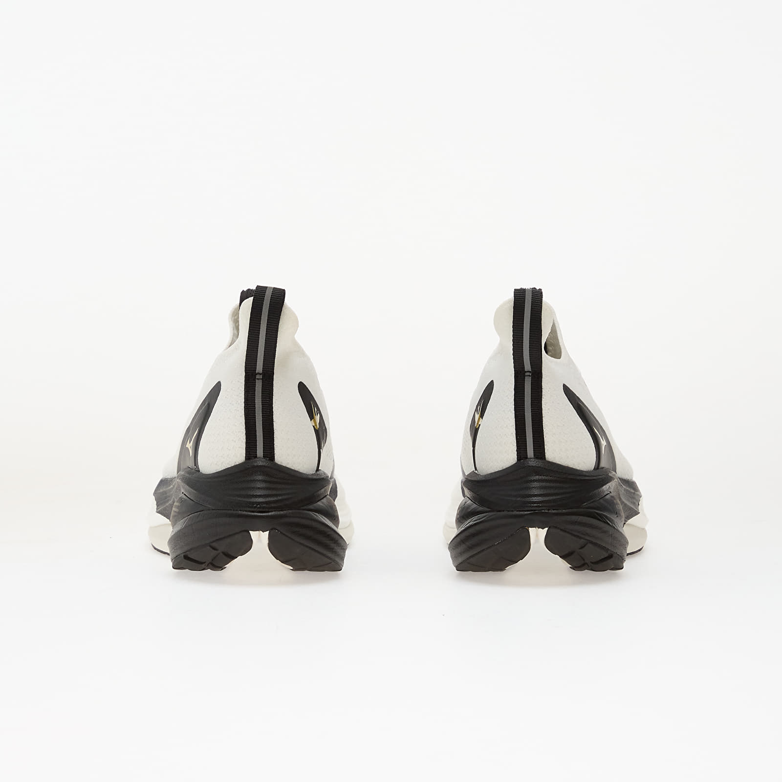 Herren Sneaker und Schuhe Mizuno Neo Vista 2 (U) White/ Black/ Gold