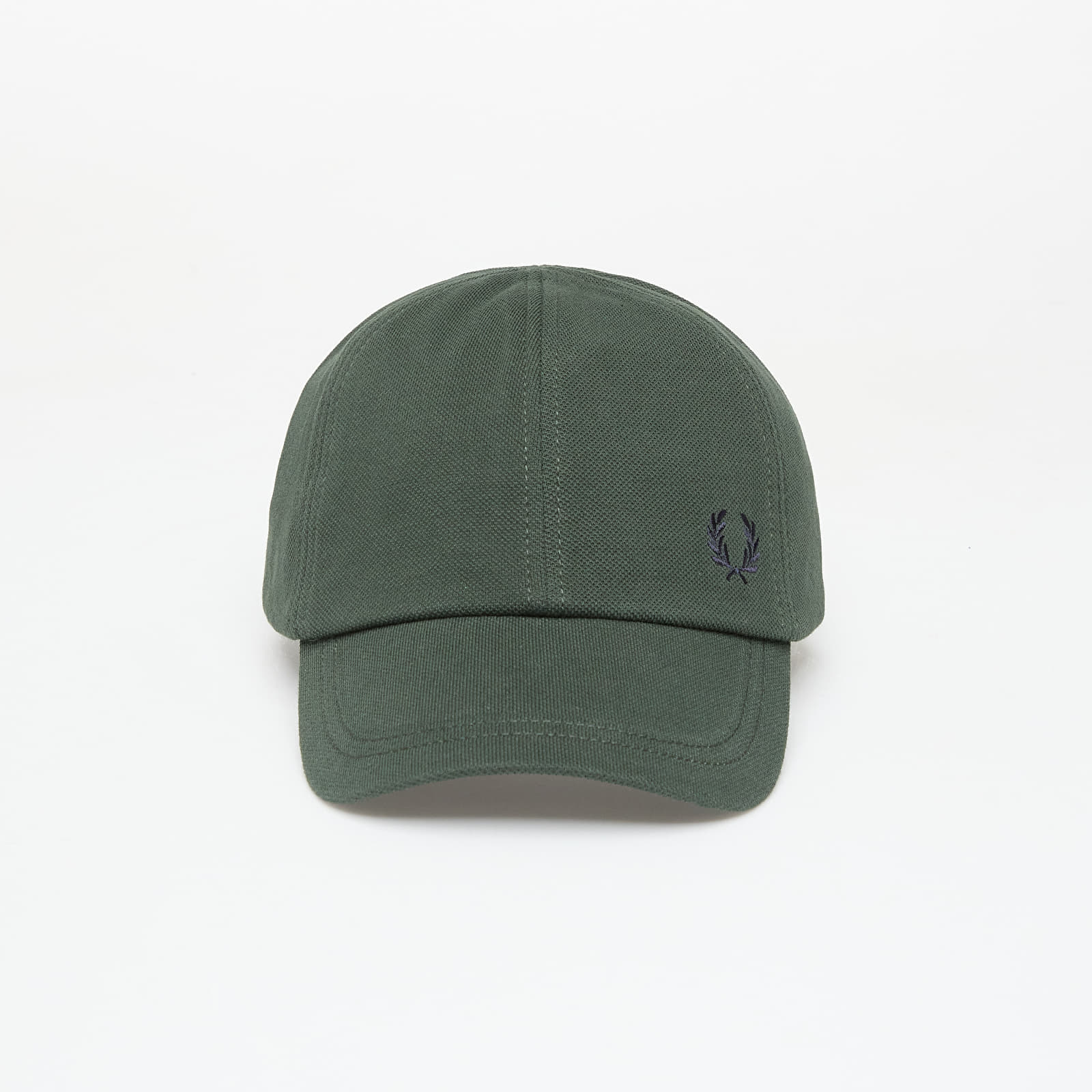 Caps for menn FRED PERRY Pique Classic Cap Court Green/ Navy
