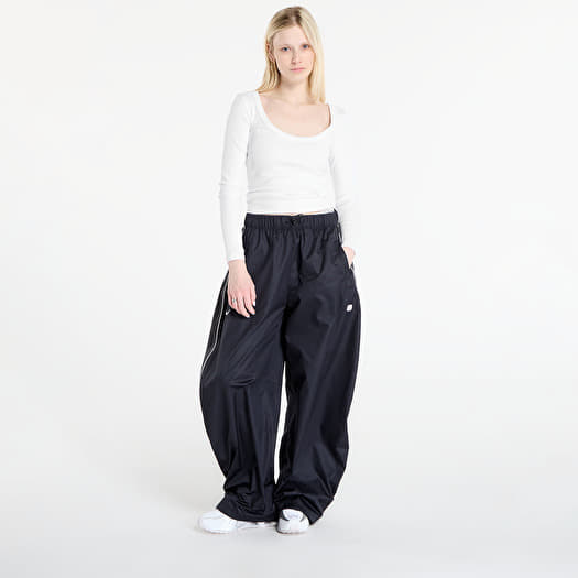 nike women's woven pants