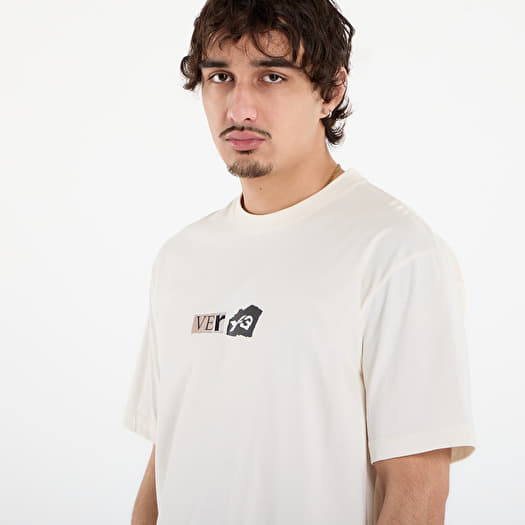 T-shirts Y-3 Gfx Short Sleeve T-Shirt Chalk White (KQ9749) | Footshop