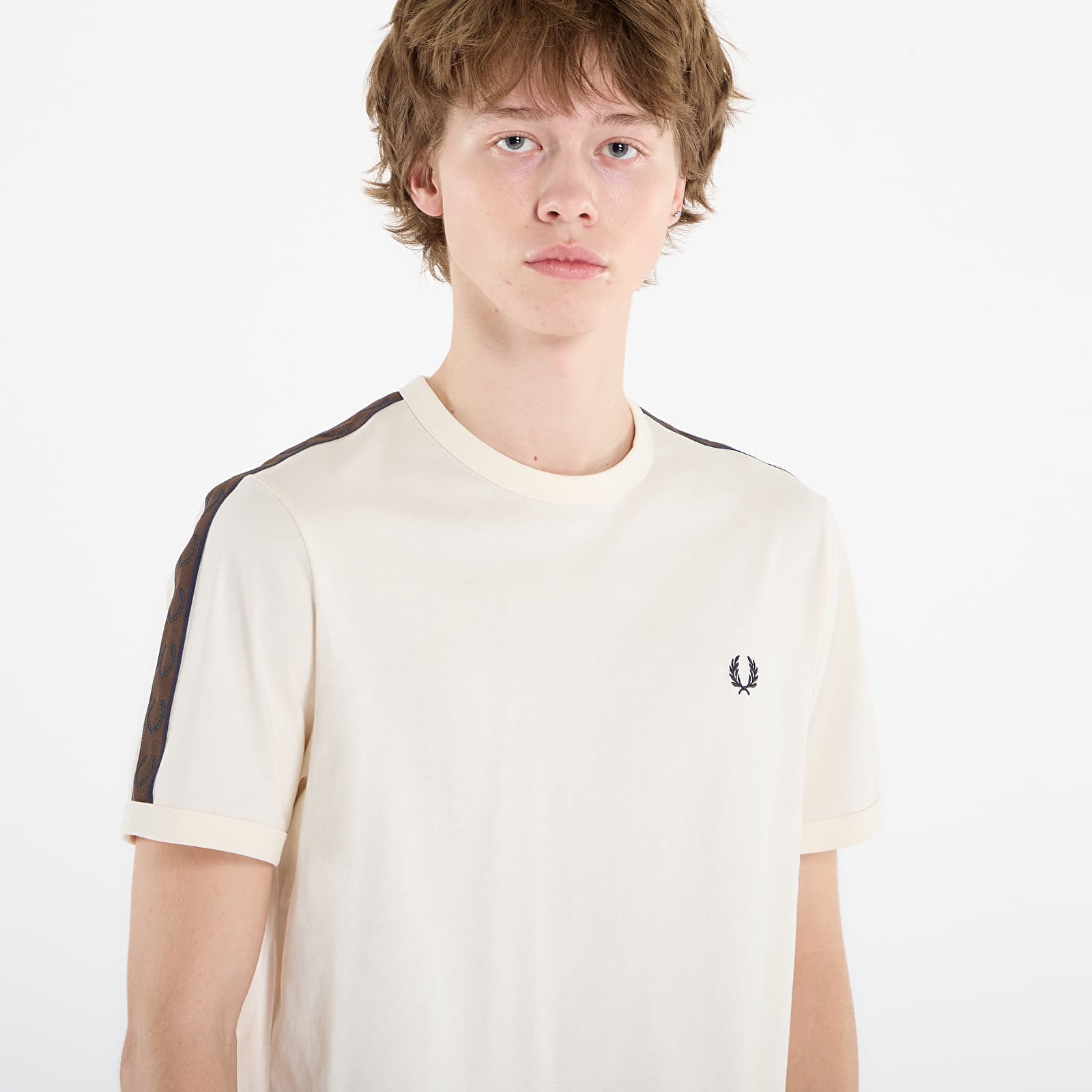 T-shirts FRED PERRY Contrast Tape Ringer T-Shirt Ecru/ Burntobacco