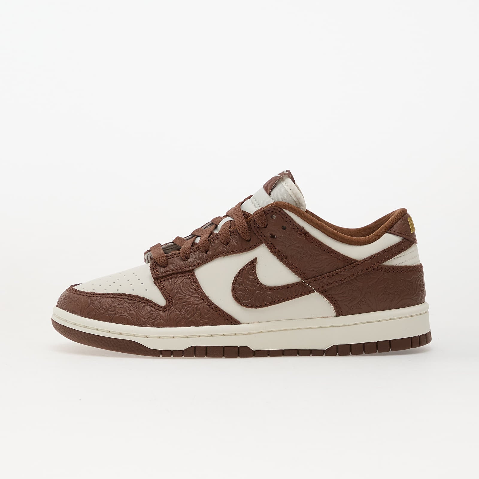 Γυναικεία παπούτσια Nike W Dunk Low Sail/ Fauna Brown-Sail-Mtlc Gold