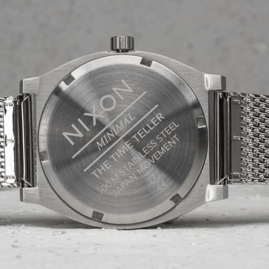 Nixon minimal stainless outlet steel 100m