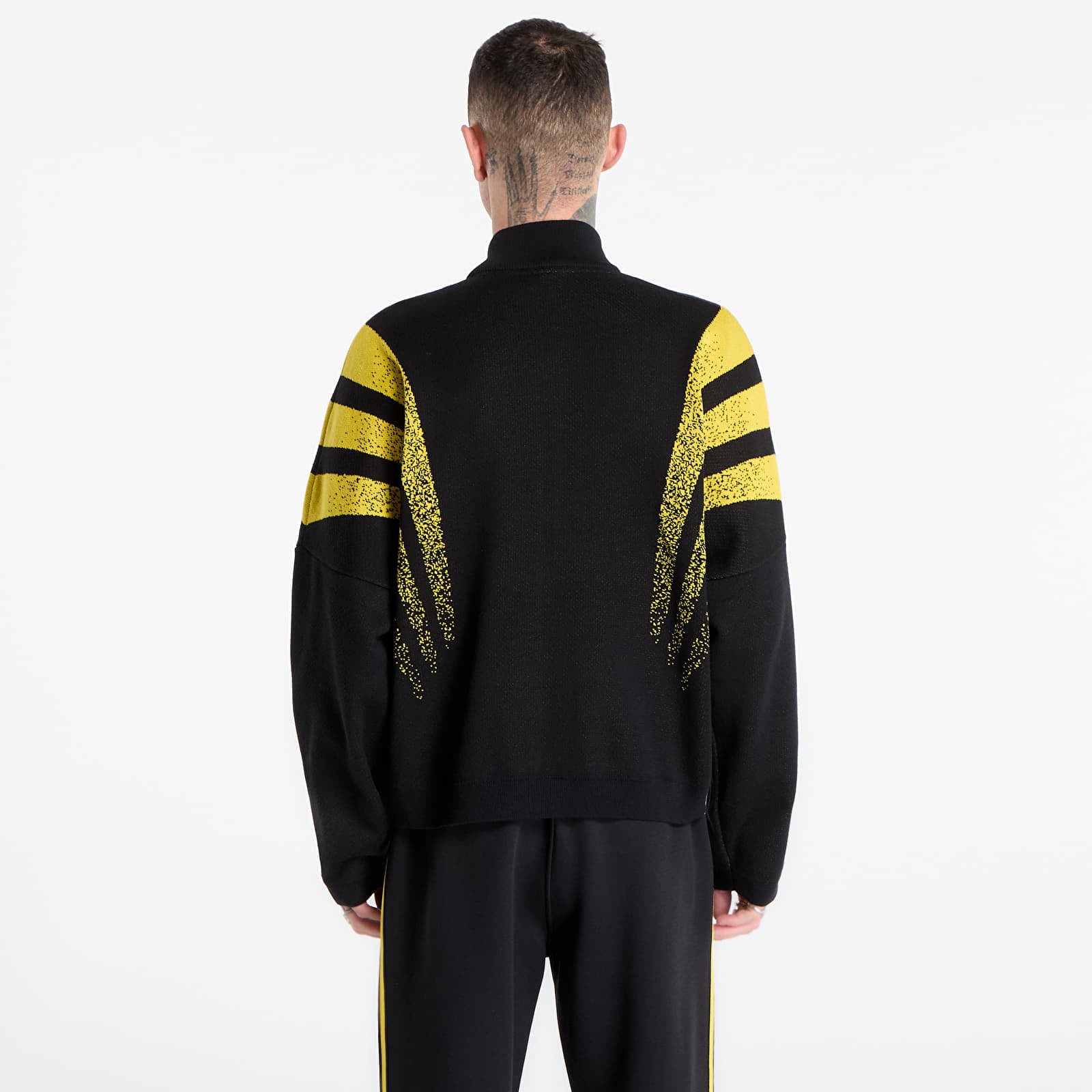 Hupparit ja collegepaidat adidas Santiago Jkt Black