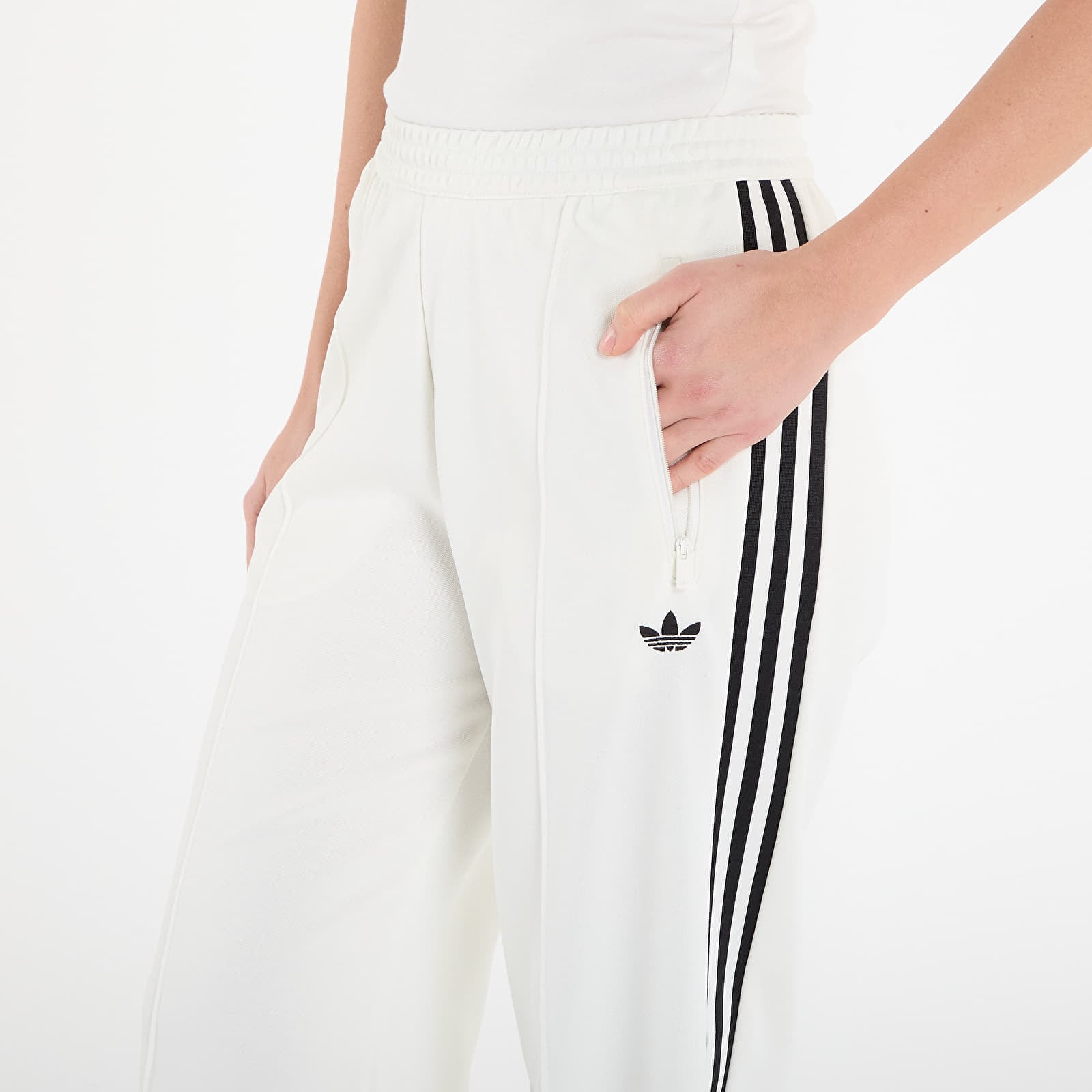 Joggerpüksid adidas Classic Track Pants Off White/ Black