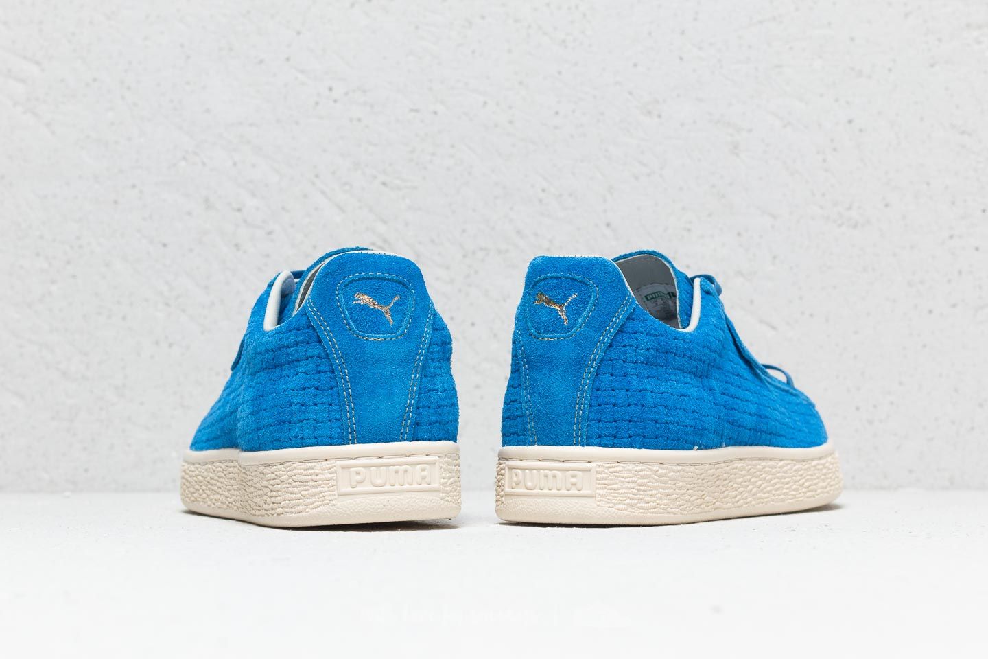 Puma suede discount classic royal blue