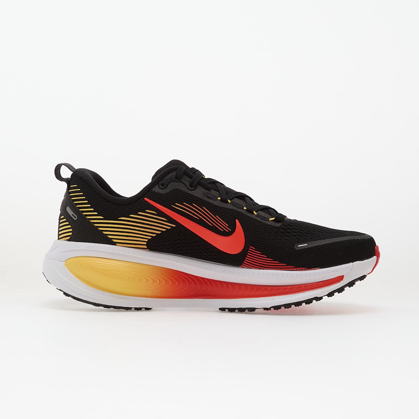 Ανδρικά παπούτσια Nike Vomero 18 Black/ Bright Crimson-Lt Crimson