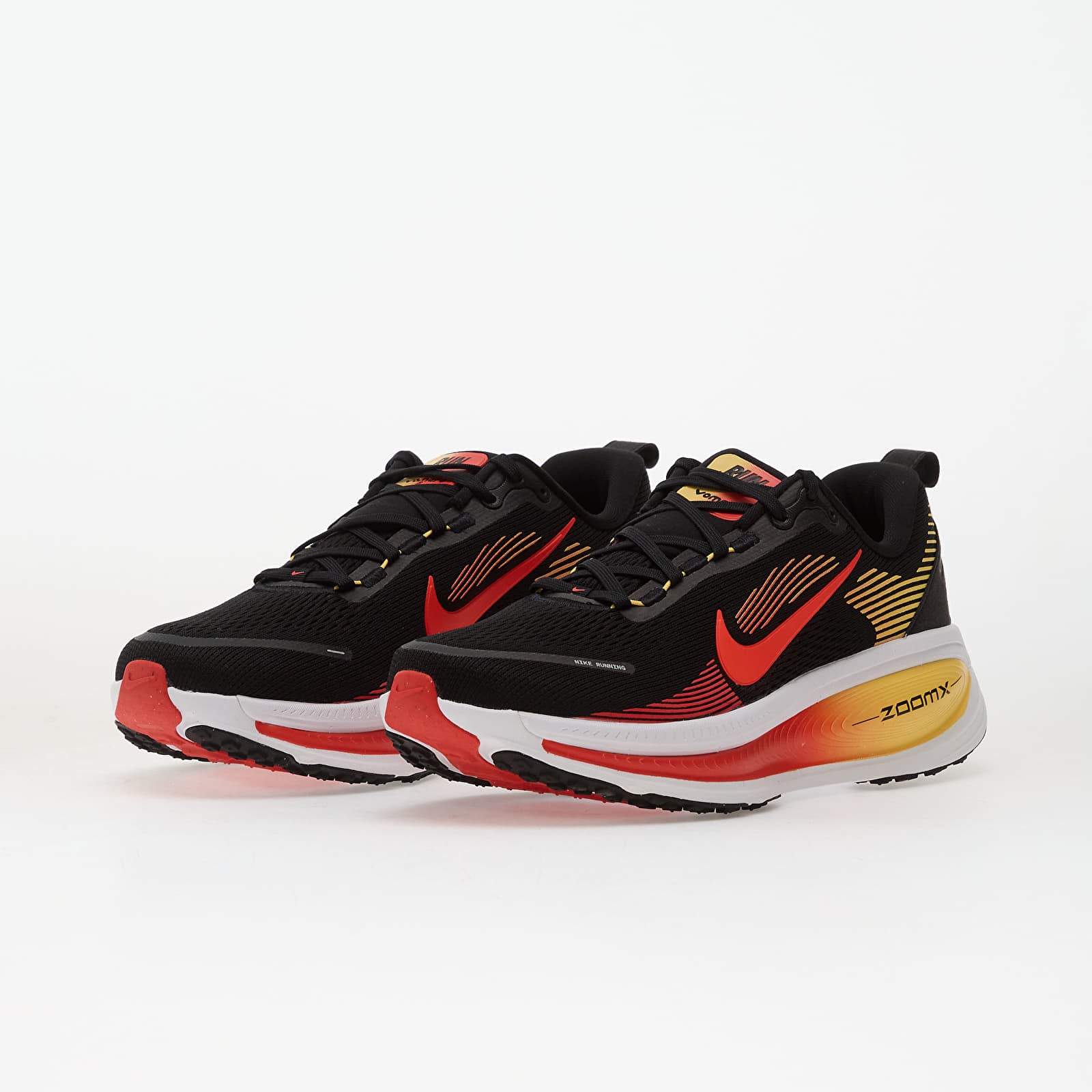 Ανδρικά παπούτσια Nike Vomero 18 Black/ Bright Crimson-Lt Crimson